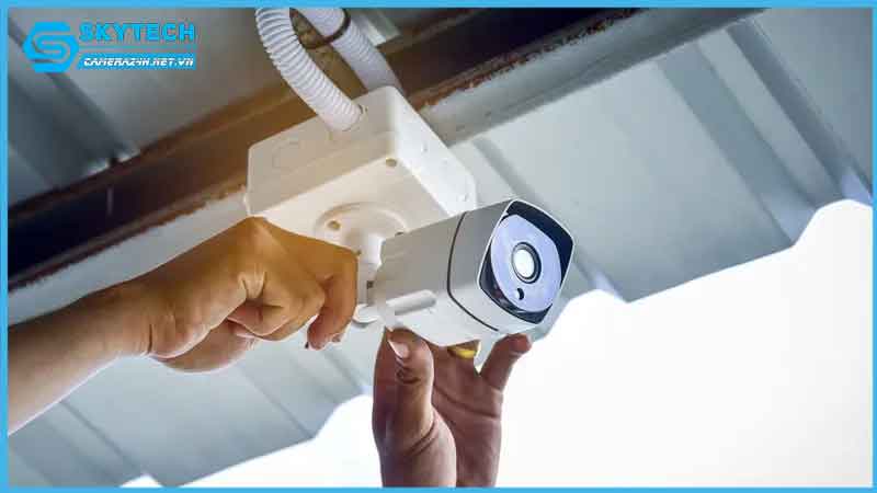 dich-vu-sua-chua-bao-tri-camera-tai-quan-son-tra-2