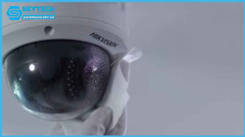 nguyen-nhan-va-cach-khac-phuc-camera-quan-sat-bi-dong-hoi-nuoc-vao-mua-mua-3