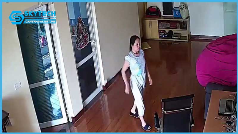 su-dung-camera-imou-a32-de-giam-sat-nguoi-giup-viec-2