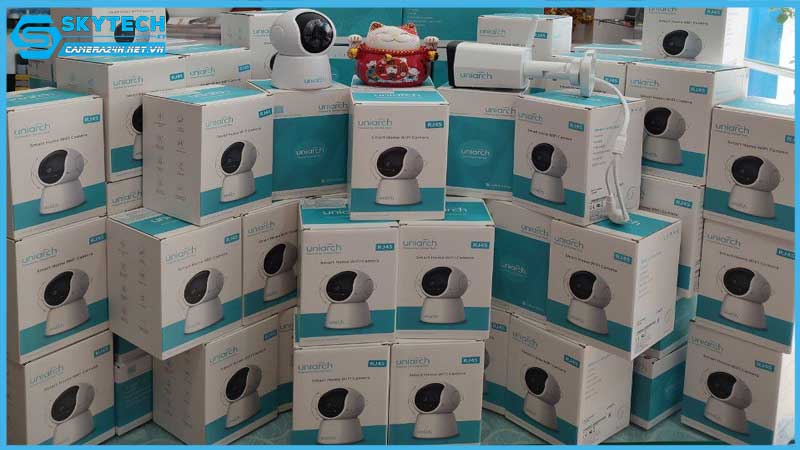 camera-wifi-uniarch-uho-s2e-trong-nha-xoay-360-2mp-3
