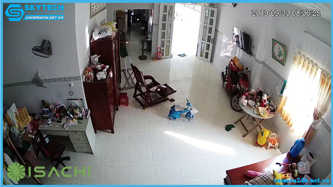 camera-wifi-isachi-trong-nha-xoay-360-sc-d2-3