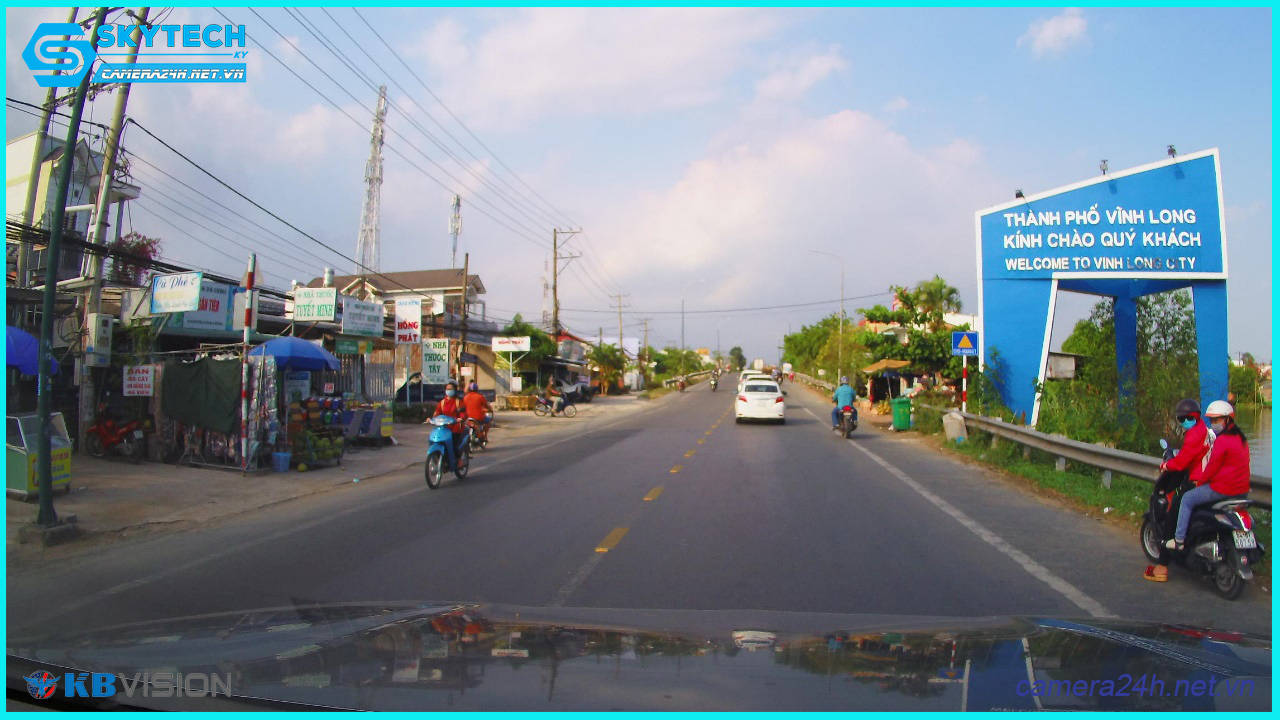 man-hinh-canh-bao-chuyen-dung-cho-xe-o-to-kbvision-kx-fmlcd1-3
