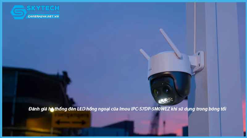 danh-gia-he-thong-den-led-hong-ngoai-cua-imou-ipc-s7dp-5m0wez-khi-su-dung-trong-bong-toi-1