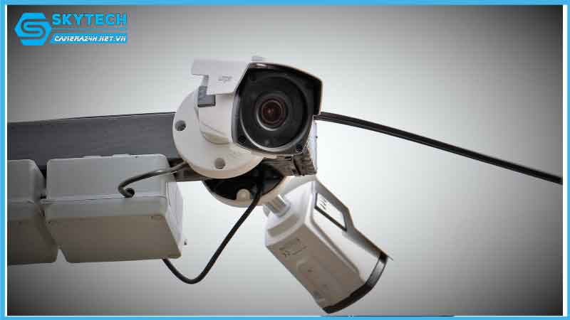 lap-dat-camera-tai-duong-dien-hong-2